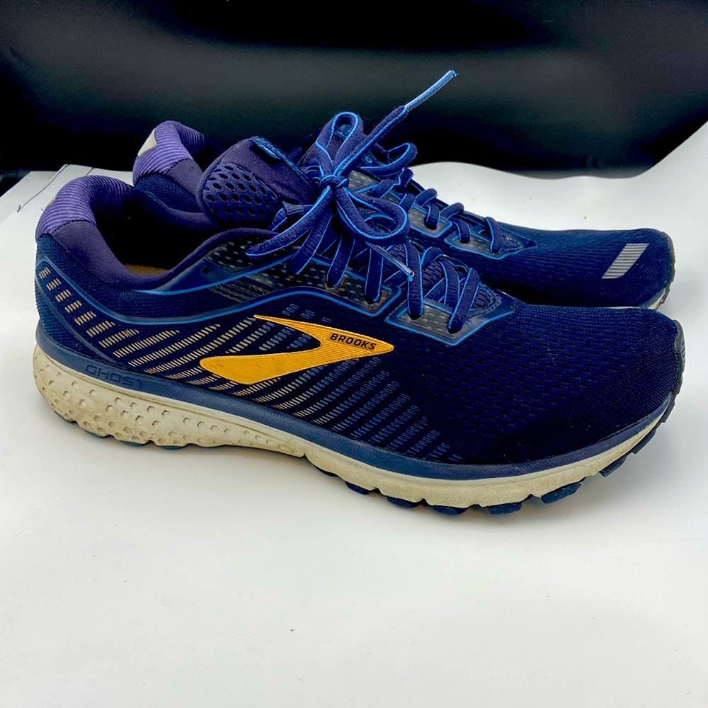 Brooks Ghost 12 size 11.5 men’s